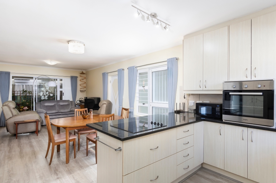 3 Bedroom Property for Sale in Fernwood Western Cape